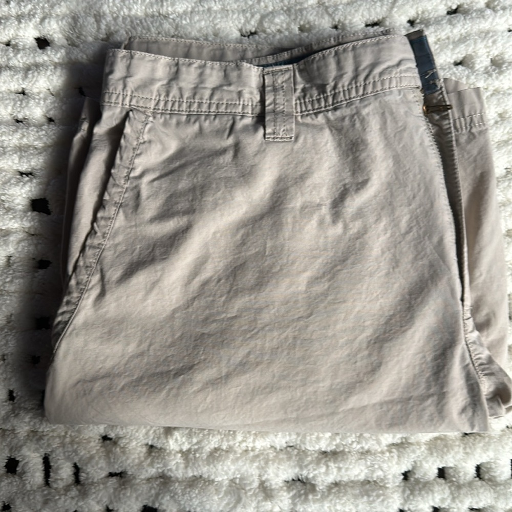 Columbia Sportswear Mens Flat Front All Cotton Tan Size 34 Shorts 10” Long